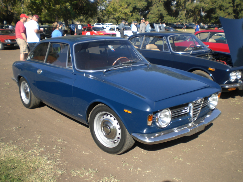 Illustration for article titled Lots of Pictures of the Cool Cars of France and Italy in Van Nuys, CA Yesterday Part 1